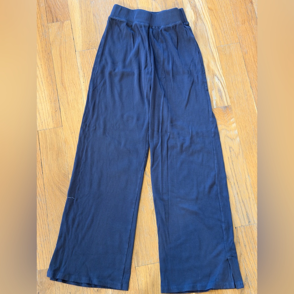 Grey contemporary tiger Friday pants